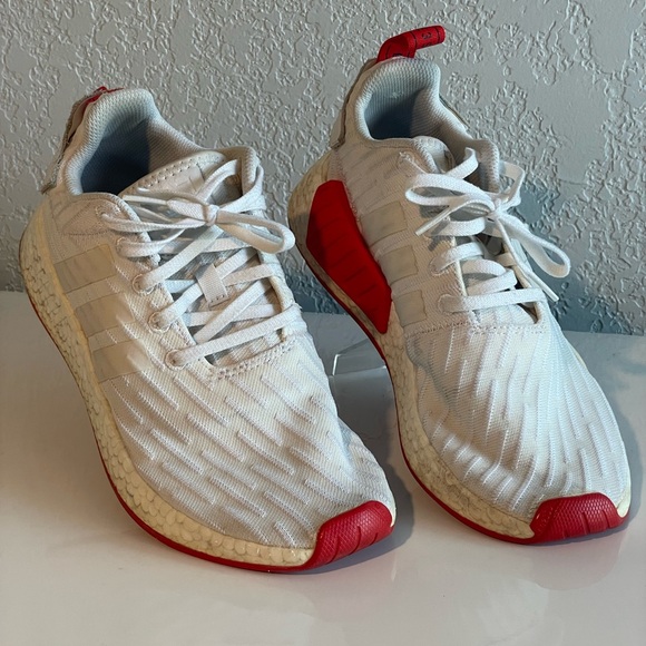 Adidas Men’s NMD R2 White Core Red Two Toned Size 8.5 - Picture 5 of 6